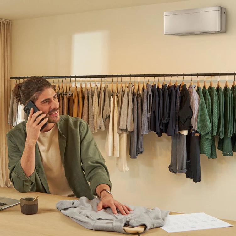 Инверторен климатик Daikin FTXA42CS/RXA42B SILVER STYLISH WiFi, 14000 BTU, Клас A++