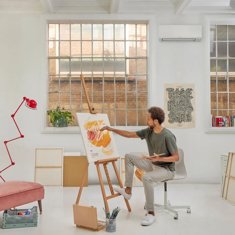 Инверторен климатик Daikin FTXP35N9/RXP35N9 COMFORA WiFi, 12000 BTU, Клас A++